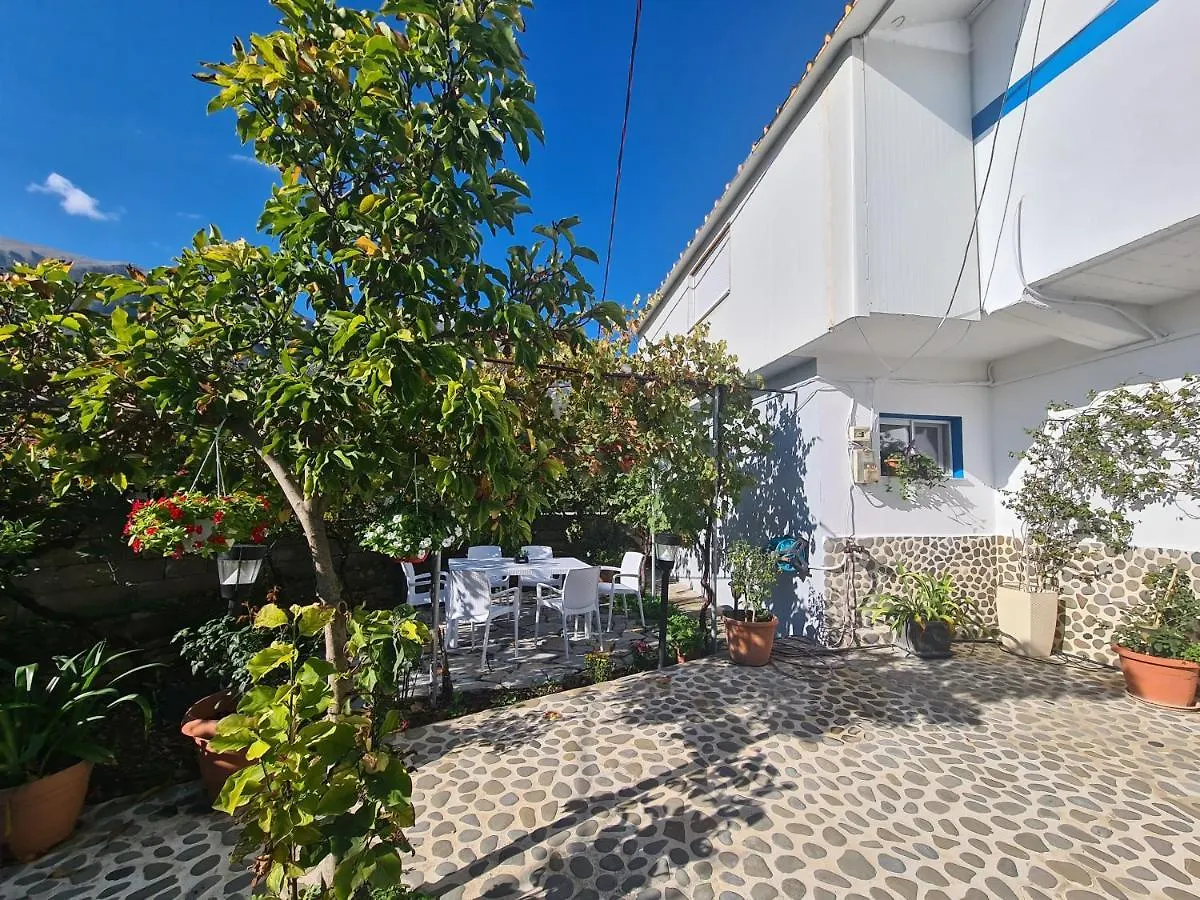 Guest House Krishen Përmet Albania